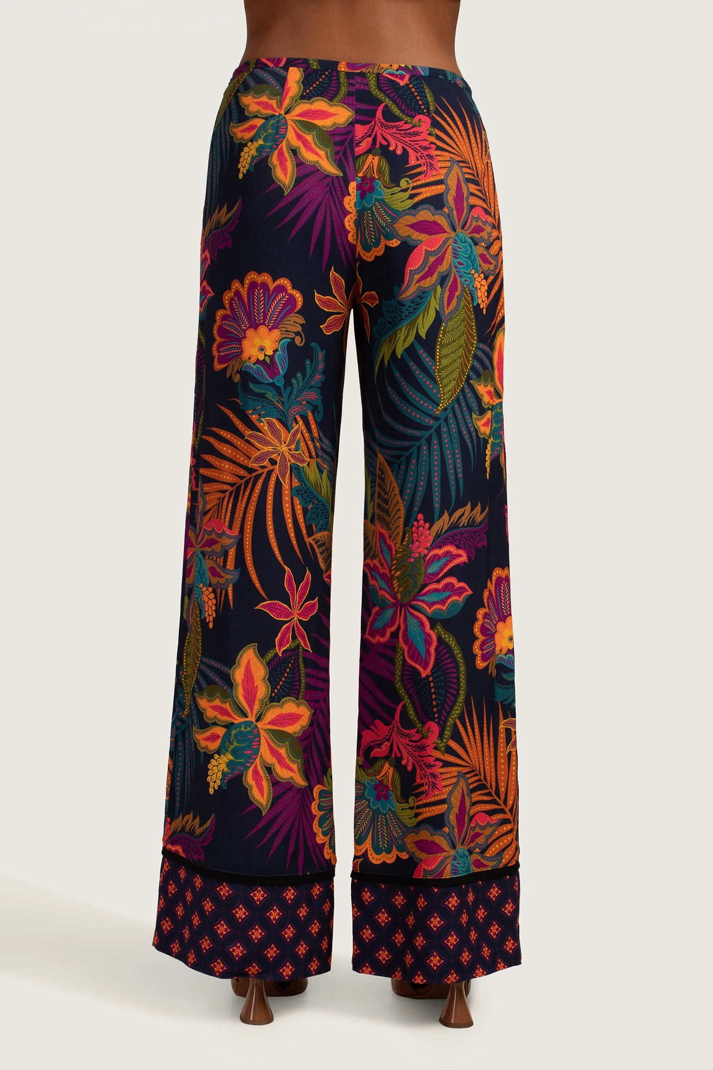 Long Weekend 3 Pant by Trina Turk