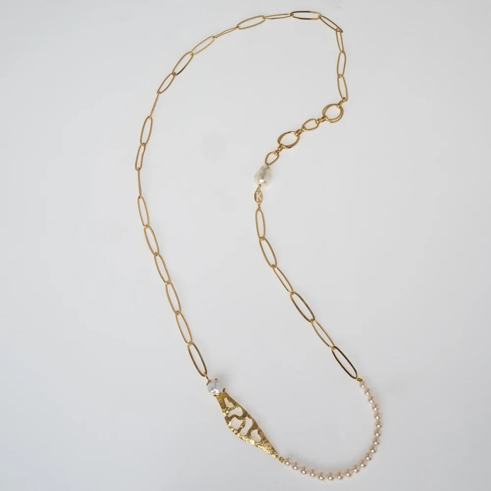 Swoon Chanel Necklace by Kalliope Jewelry in Creamrose Light Pearl