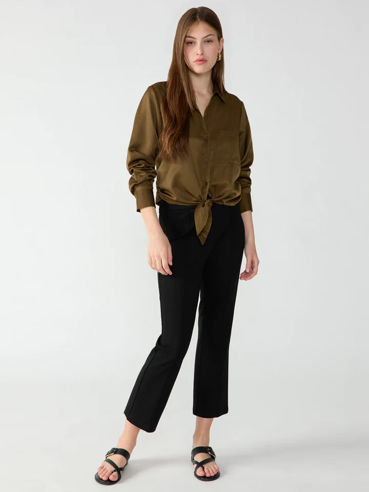 The Eastend Mod Semi High Rise Crop Pant by Sanctuary in Black