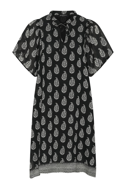 Julia Dress by Bruun's Bazaar in Black/Cream