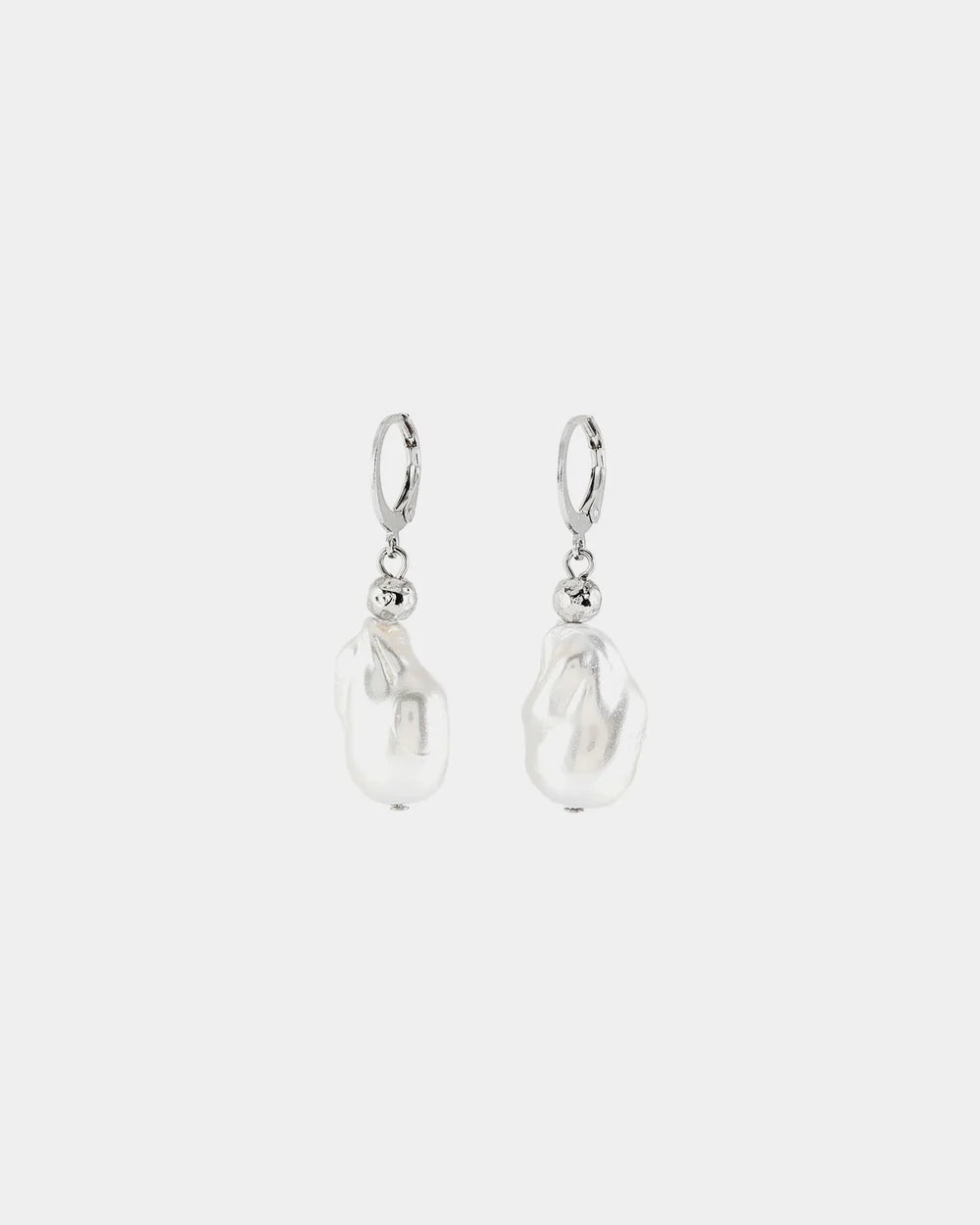 Myrte Earring by Anne-Marie Chagnon in Silvery