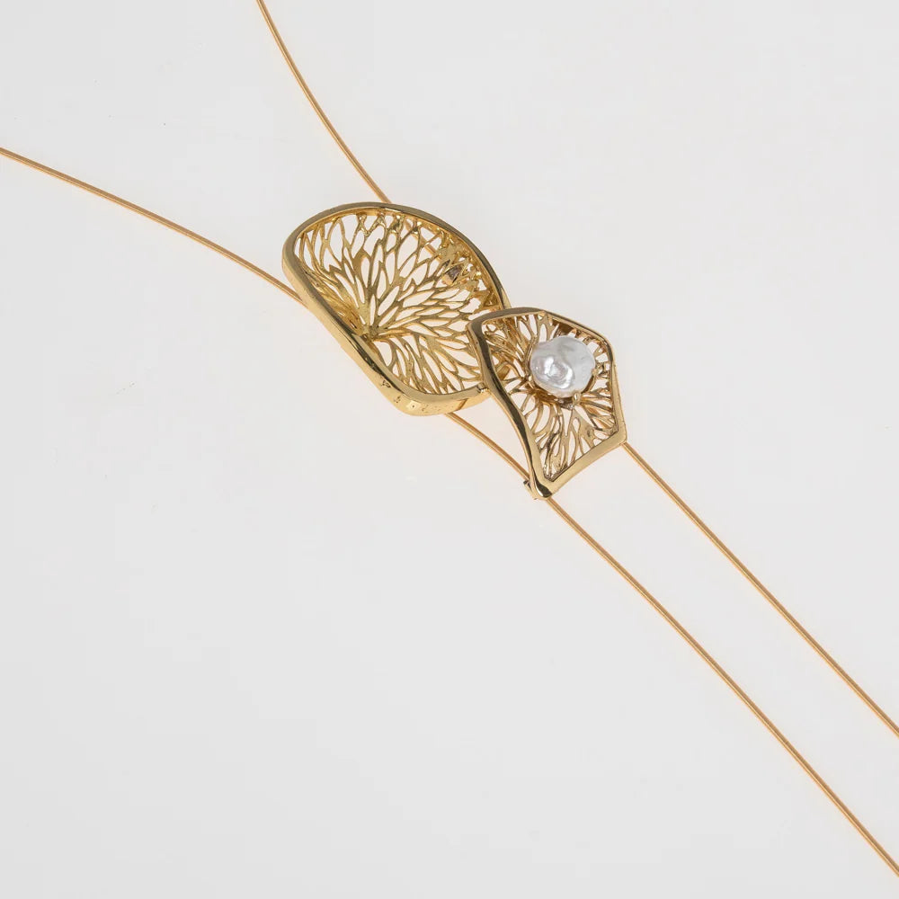 Lonng Lore Necklace by Kalliope Jewelry in Creamrose Light Pearl