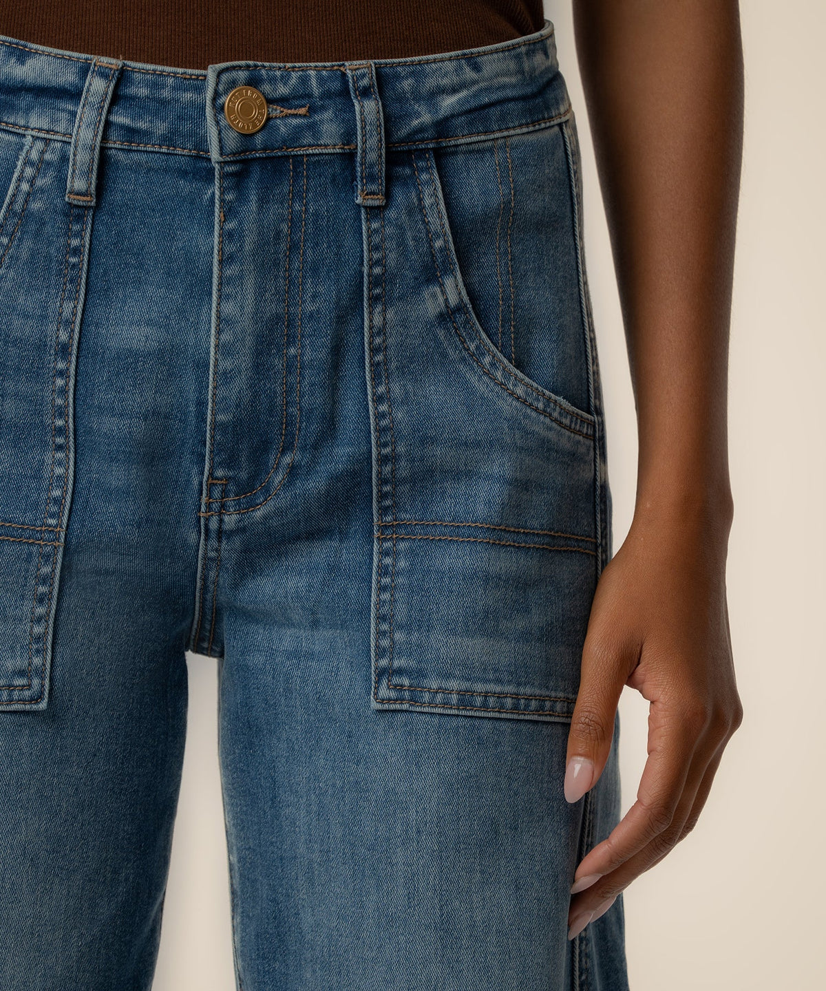Ashton High Rise Relaxed Leg Pant by Kut from the Kloth in Author Wash