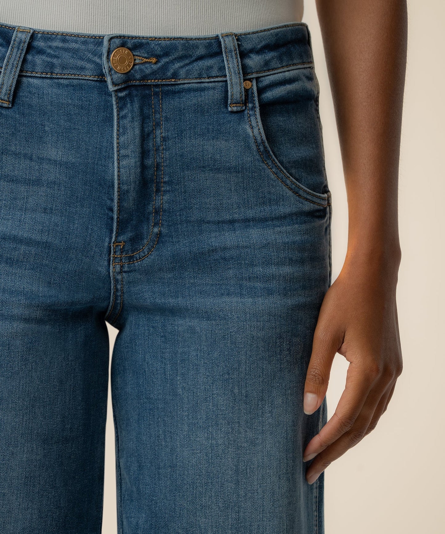 Jean High Rise Wide Leg Dip Scoop Jeans by Kut from the Kloth in Incandescent