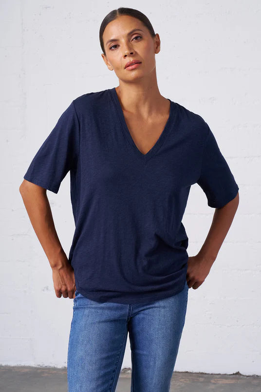 Slub Jersey V-Neck Elbow Sleeve Tee by Franne Golde in Navy