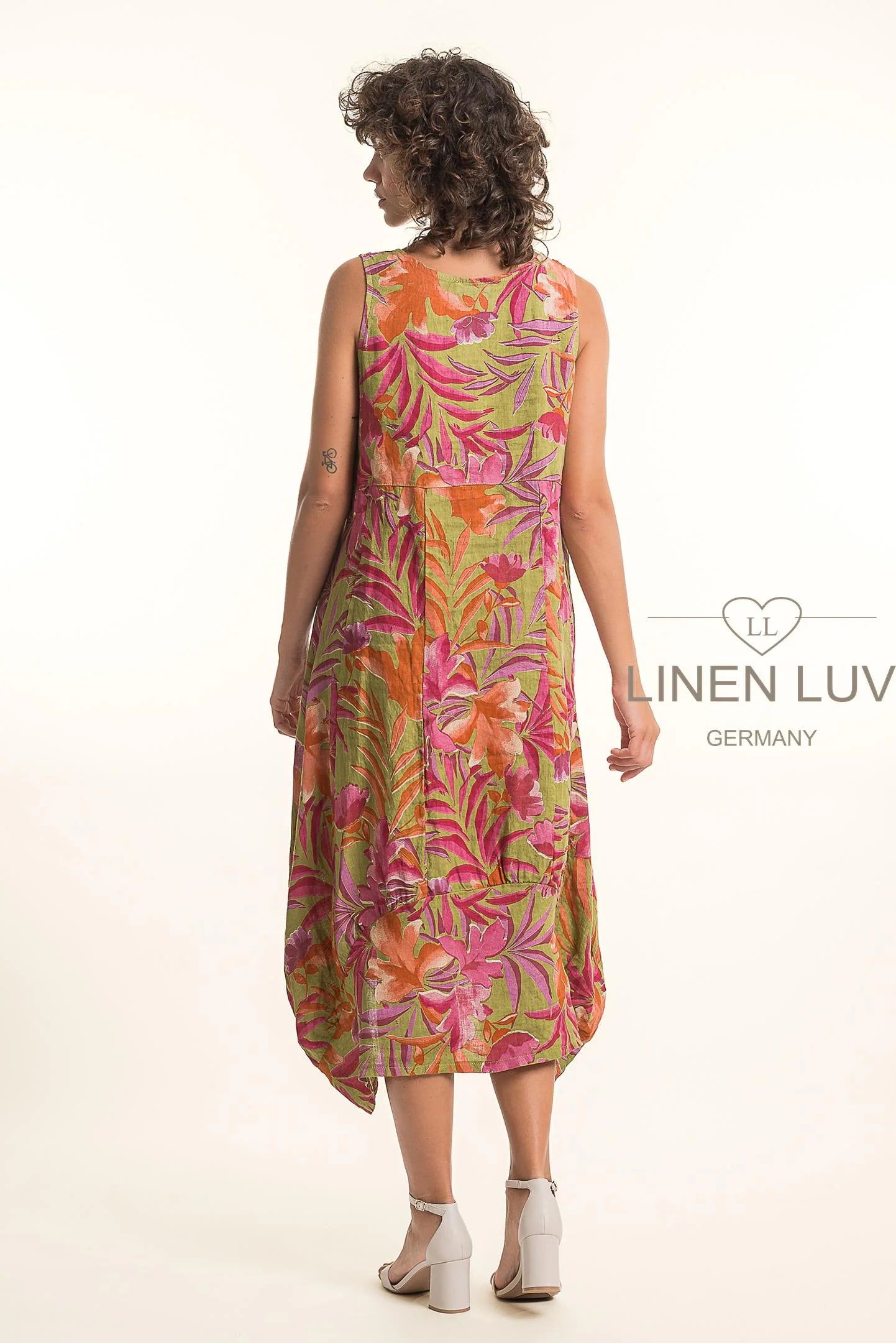 Long Seemed Dress by Linen Luv in Anis