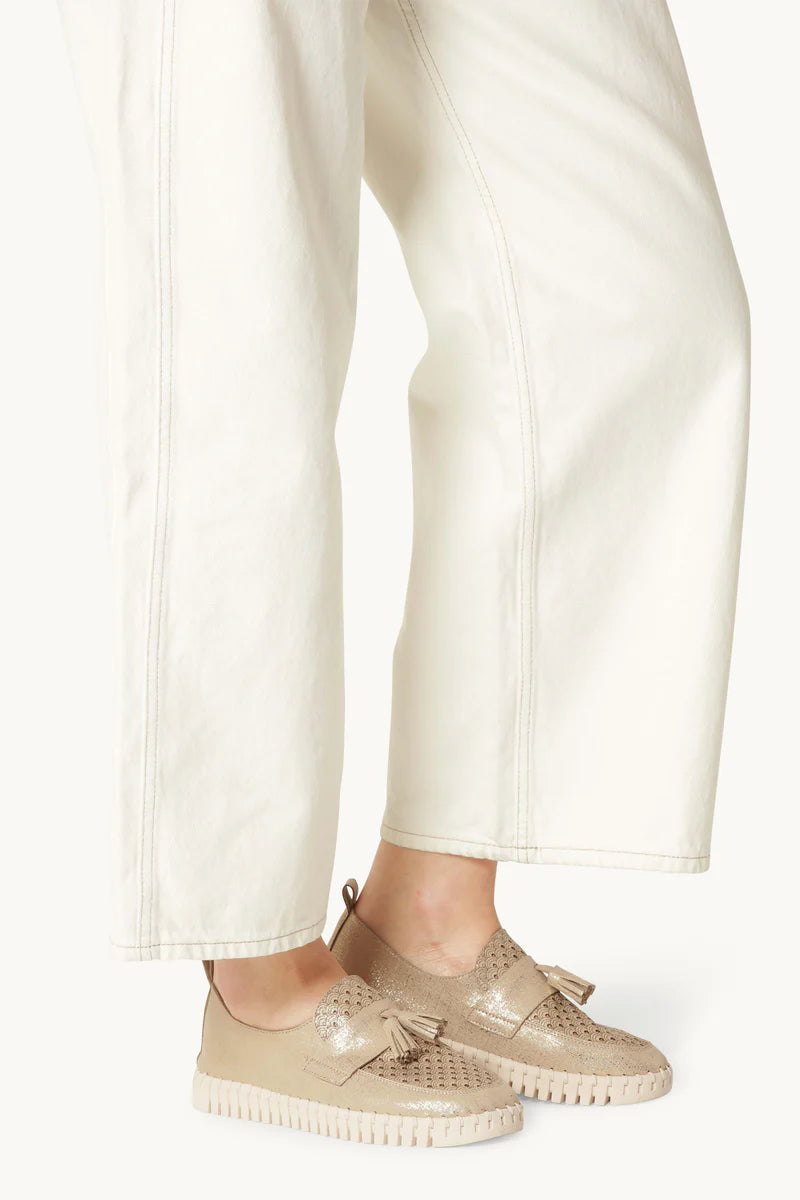 Tassel Loafer by Ilse Jacobsen in Platin w/Camel Sole