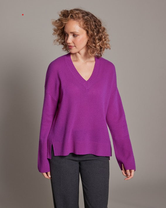 Devin Hi-Low V-Neck by Alashan in Boysenberry