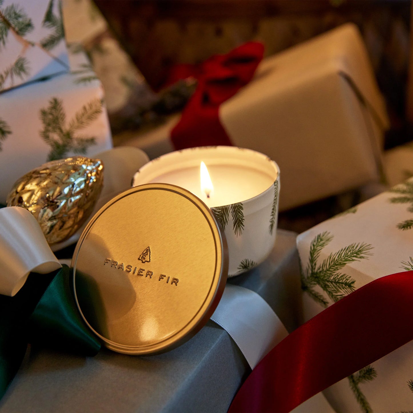 Frasier Fir Poured Candle Tin w/Gold Lid by Thymes