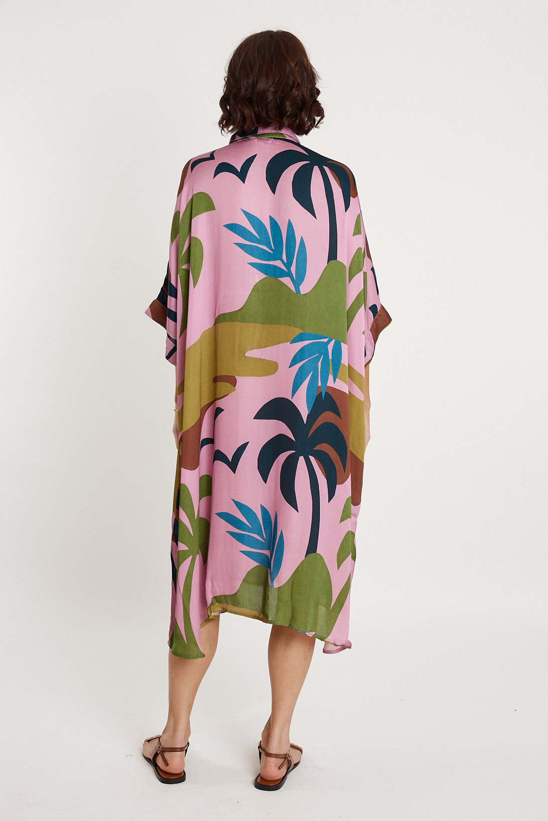 Banderas Kaftan by Lula Soul in Lilac