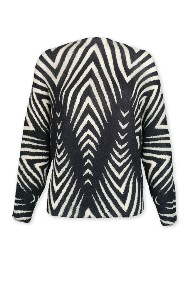 Lisa Chevron Print Top by Wild Cosmos in Black / Vanilla