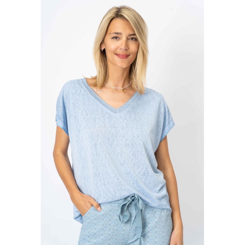 Black V-Neck Bat Short Sleeve T-Shirt by Look Mode in Blue
