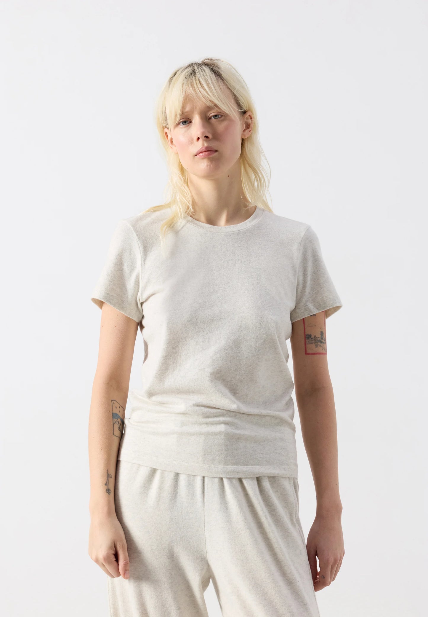 YPAWood Tee by American Vintage in Gris Chine