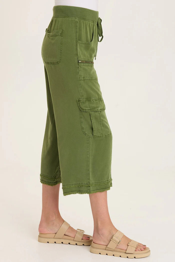 Bavo Gaucho Pants by Wearables in Apollo