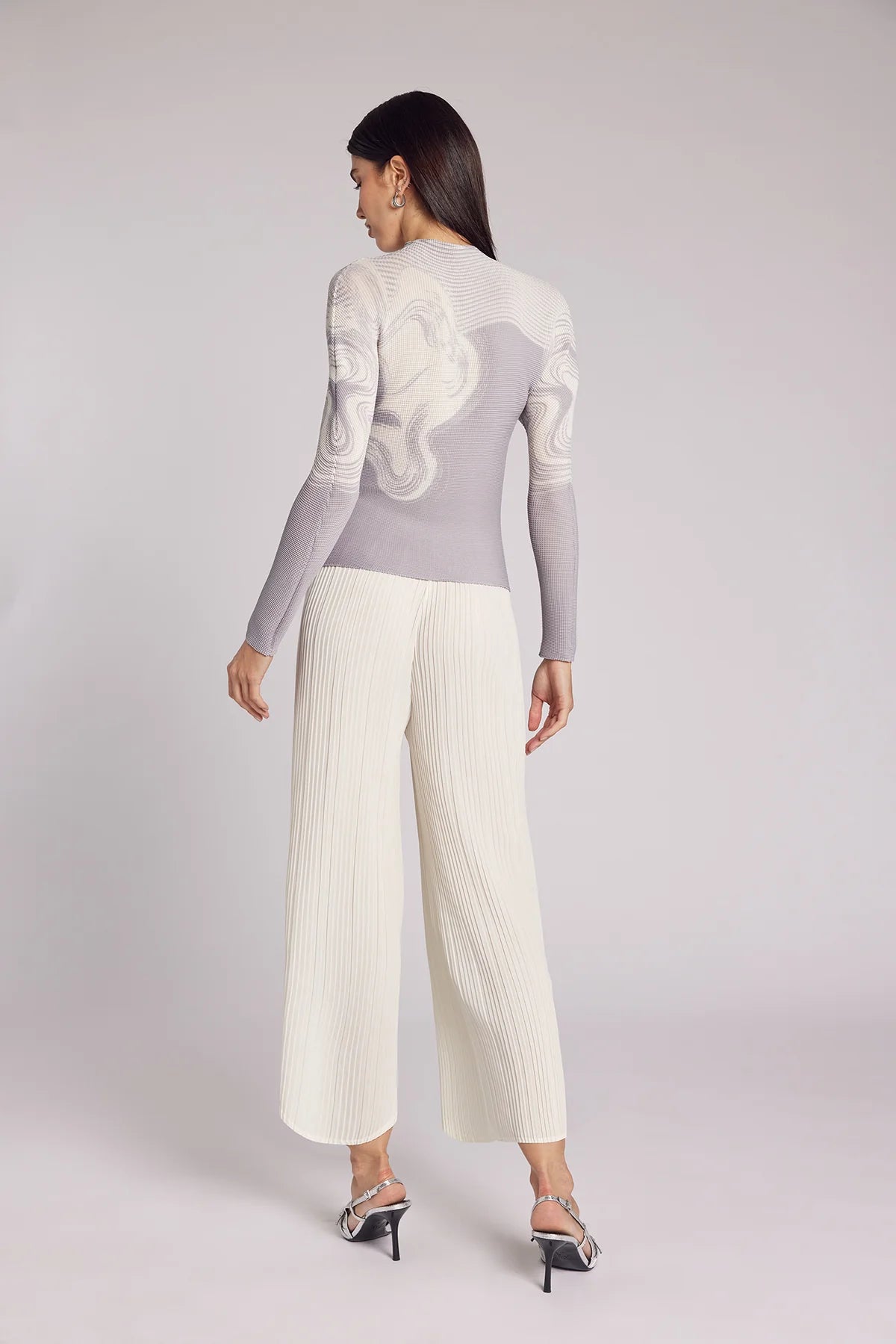 Diana Arabesque 3D Honeycomb Top by Wild Cosmos in Ice Grey