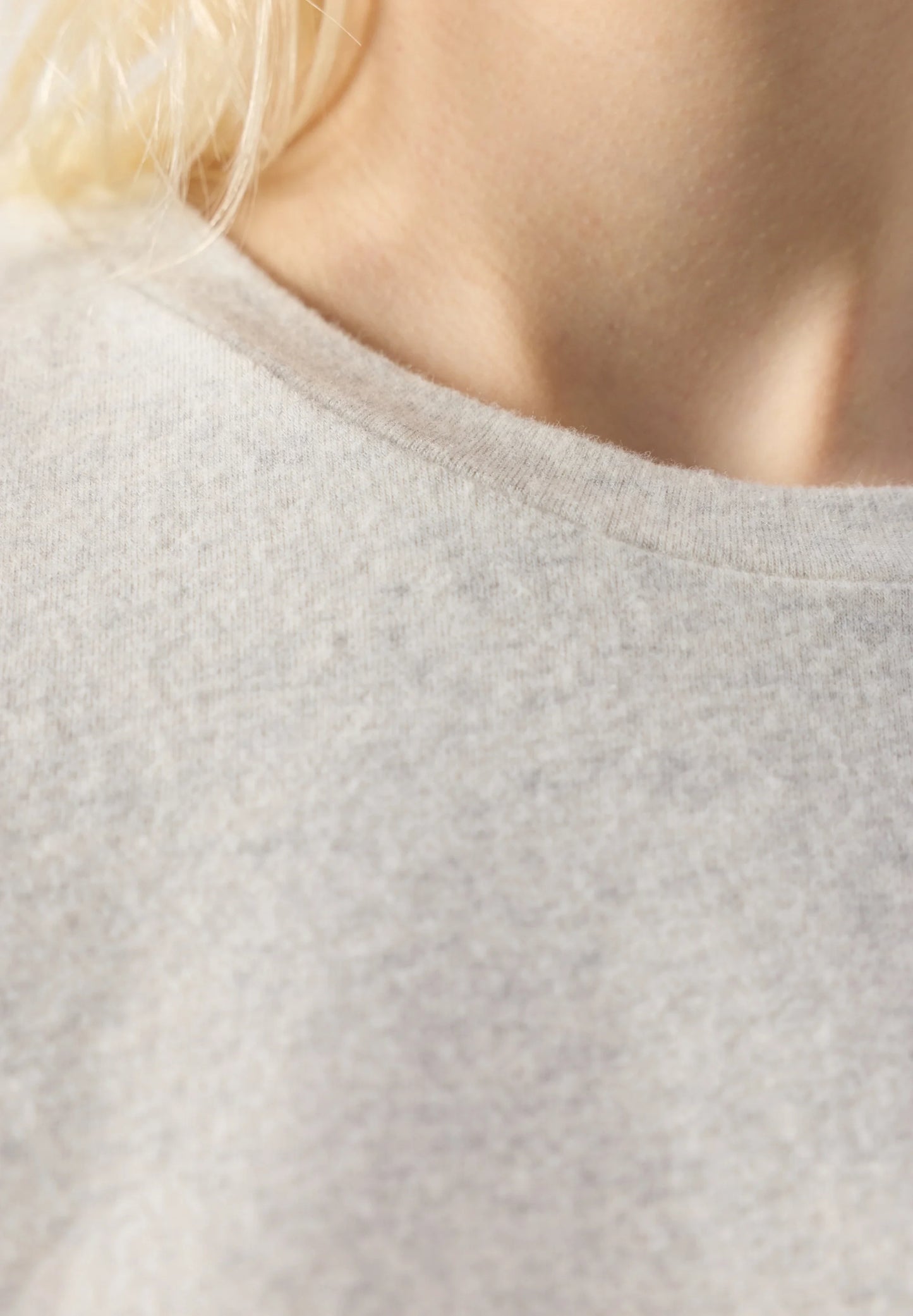 YPAWood Tee by American Vintage in Gris Chine