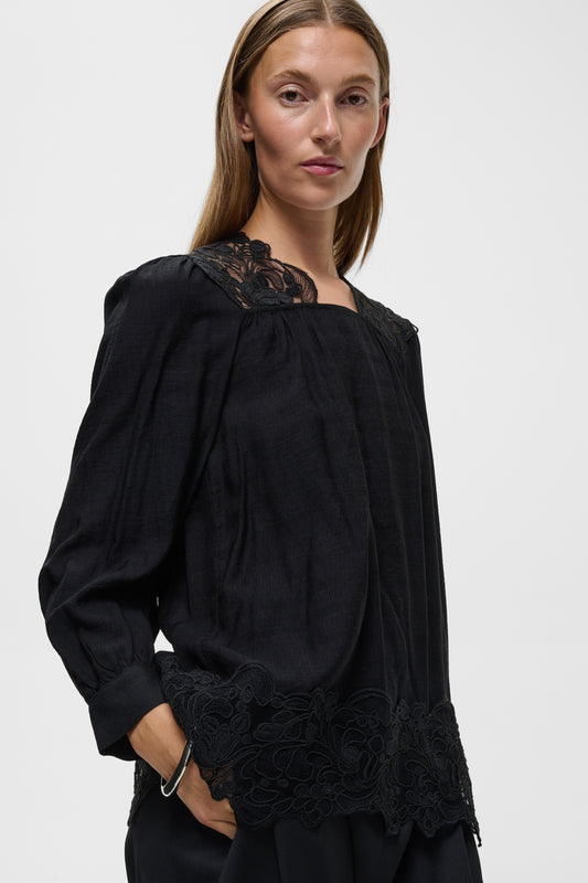 Mora Blouse by InWear in Black