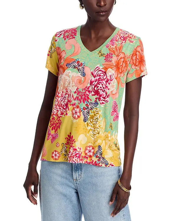 The Janie Favorite Short Sleeve V-Neck Tee by Johnny Was in Charlie