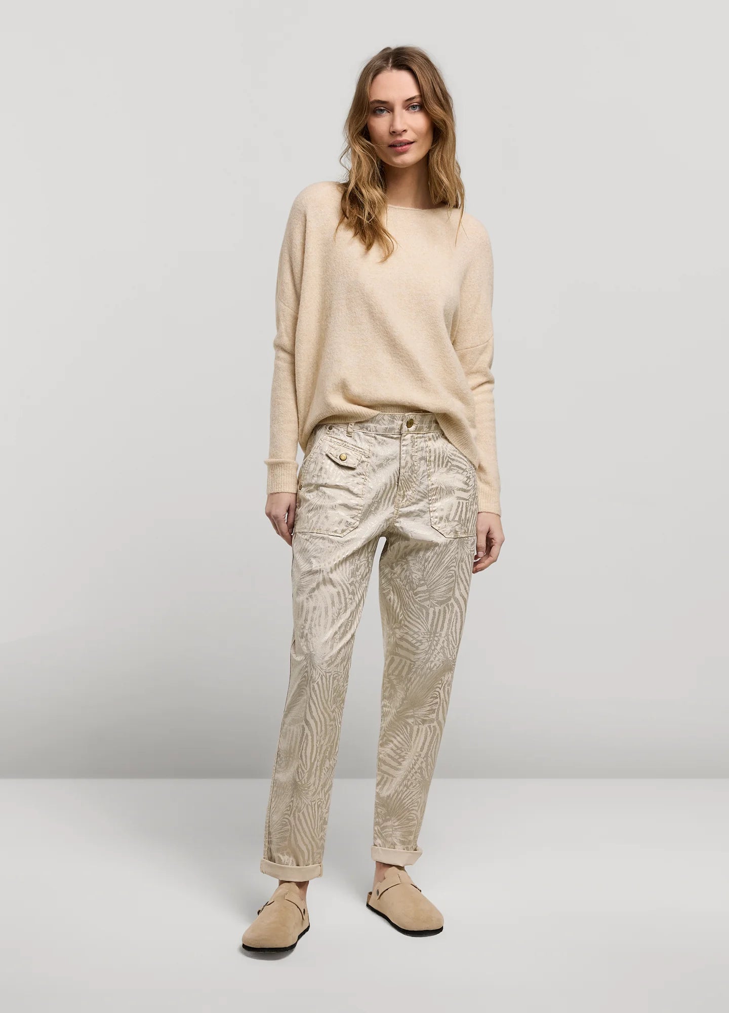 Loose Fit Stretch Twill Pants by Summum in Metallic Leaf