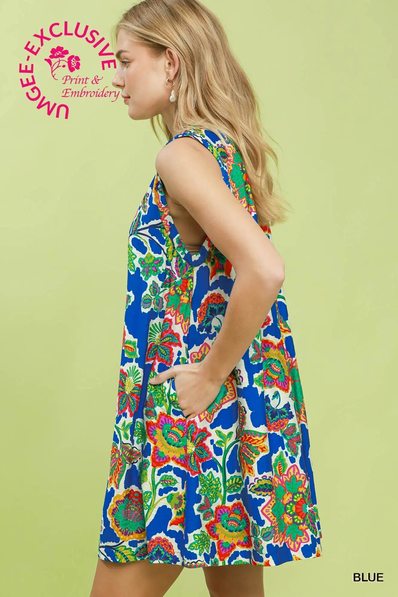 Abstract Print Sleeveless Shift Dress by Umgee in Blue