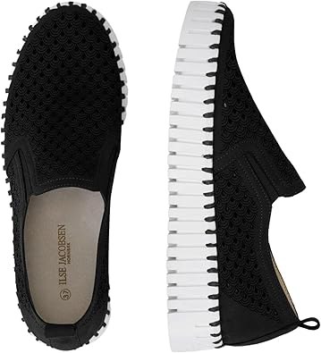 Tulip Platform Shoe by Ilse Jacobsen in Black