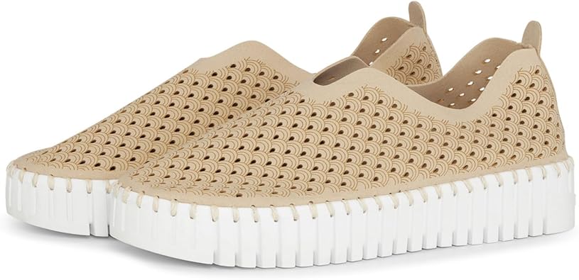 Tulip Platform Shoe by Ilse Jacobsen in Latte