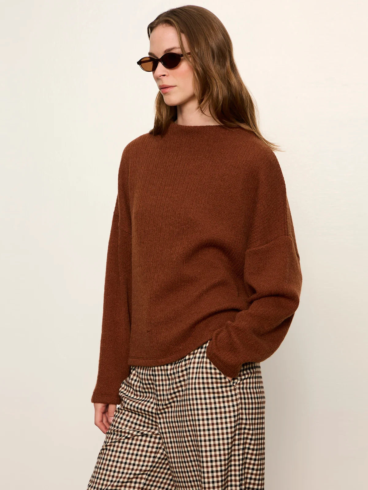 Ribbed Dolman Sweatshirt by Sanctuary in Burnt Cocoa