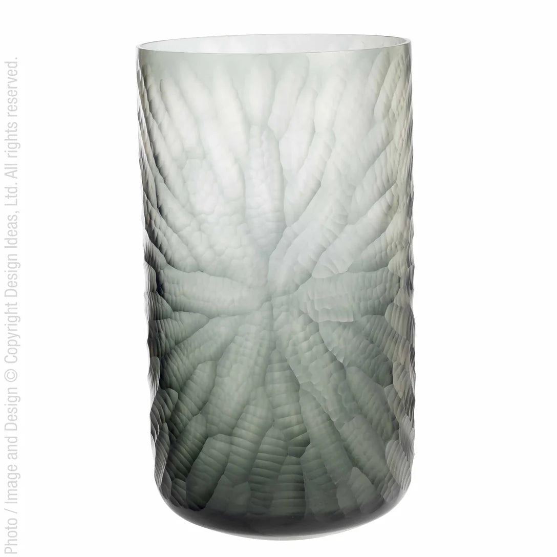 Highland™ vase by Design Ideas