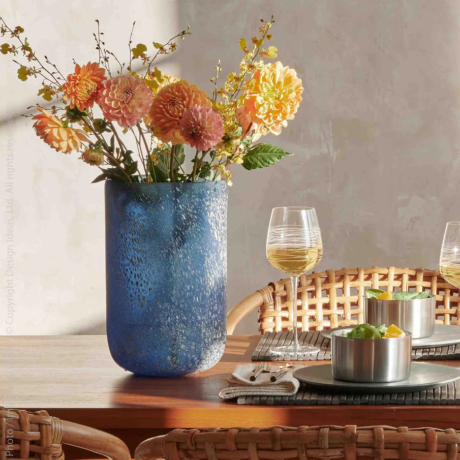 Aruba™ vase by Design Ideas