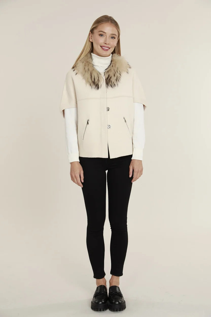 Cardi by Dolce Cabo in Creme