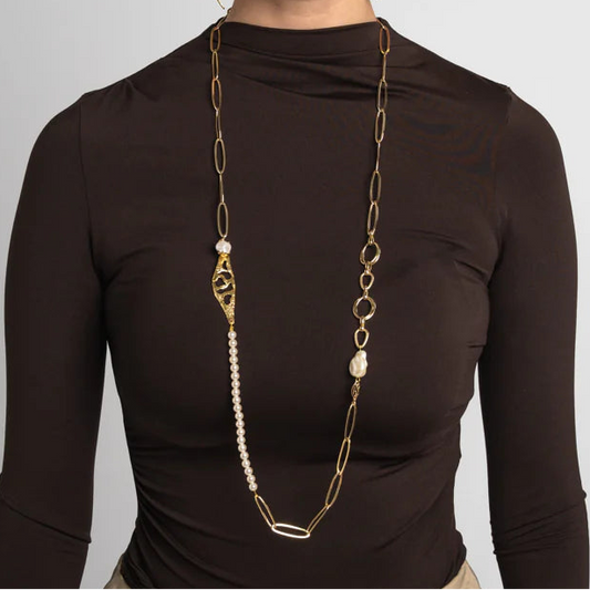 Swoon Chanel Necklace by Kalliope Jewelry in Creamrose Light Pearl