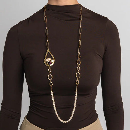 Mire Chanel Necklace by Kalliope Jewelry in Amethyst Crystal / Creamrose Light Pearl