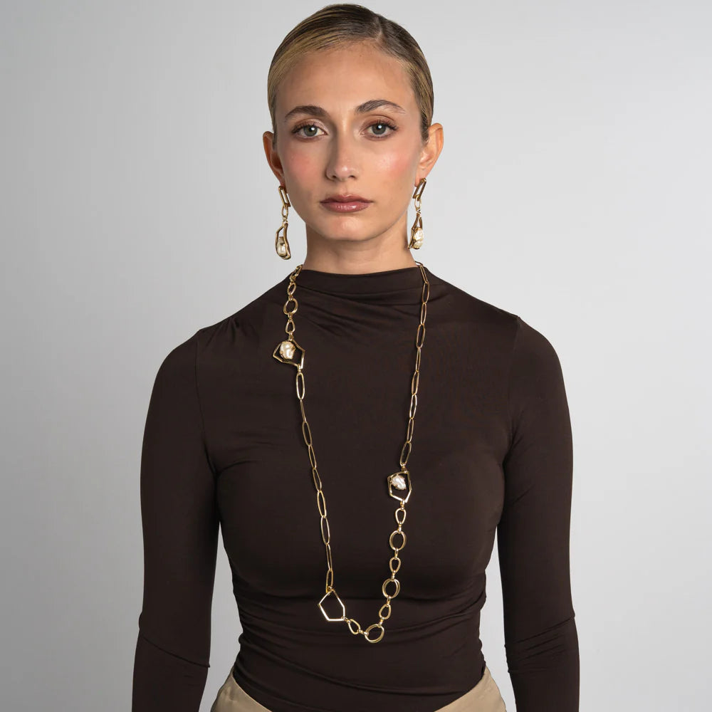 Belle Chanel Necklace by Kalliope Jewelry in Creamrose Light Pearl