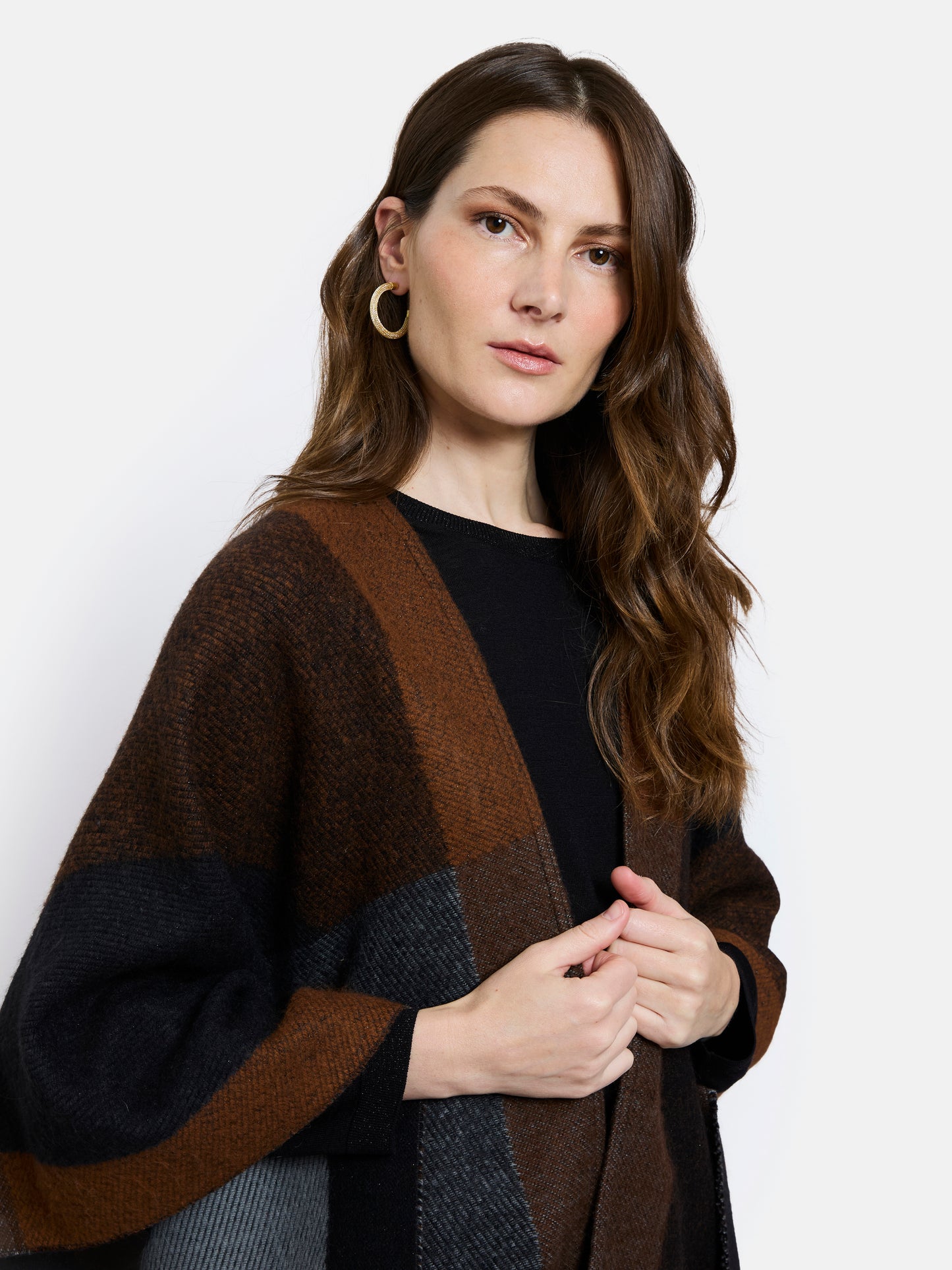 Chinon Open Poncho by Maison Lurex in Brown/Black
