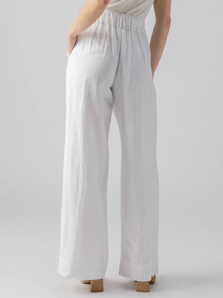 Pull Me On Pant by Sanctuary in White