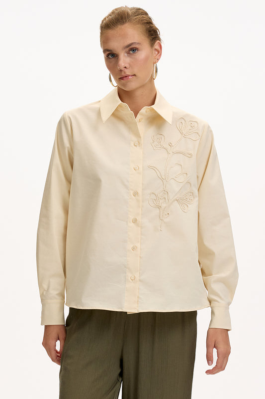 Kierra Shirt by Exquise in Cream