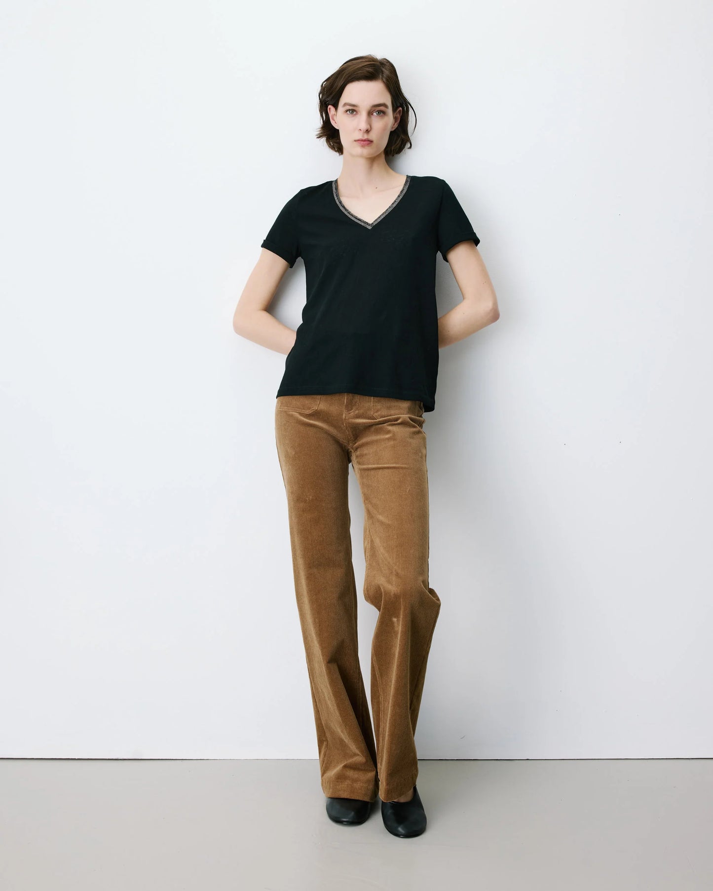 Aurelien T-Shirt by Grace & Mila in Noir