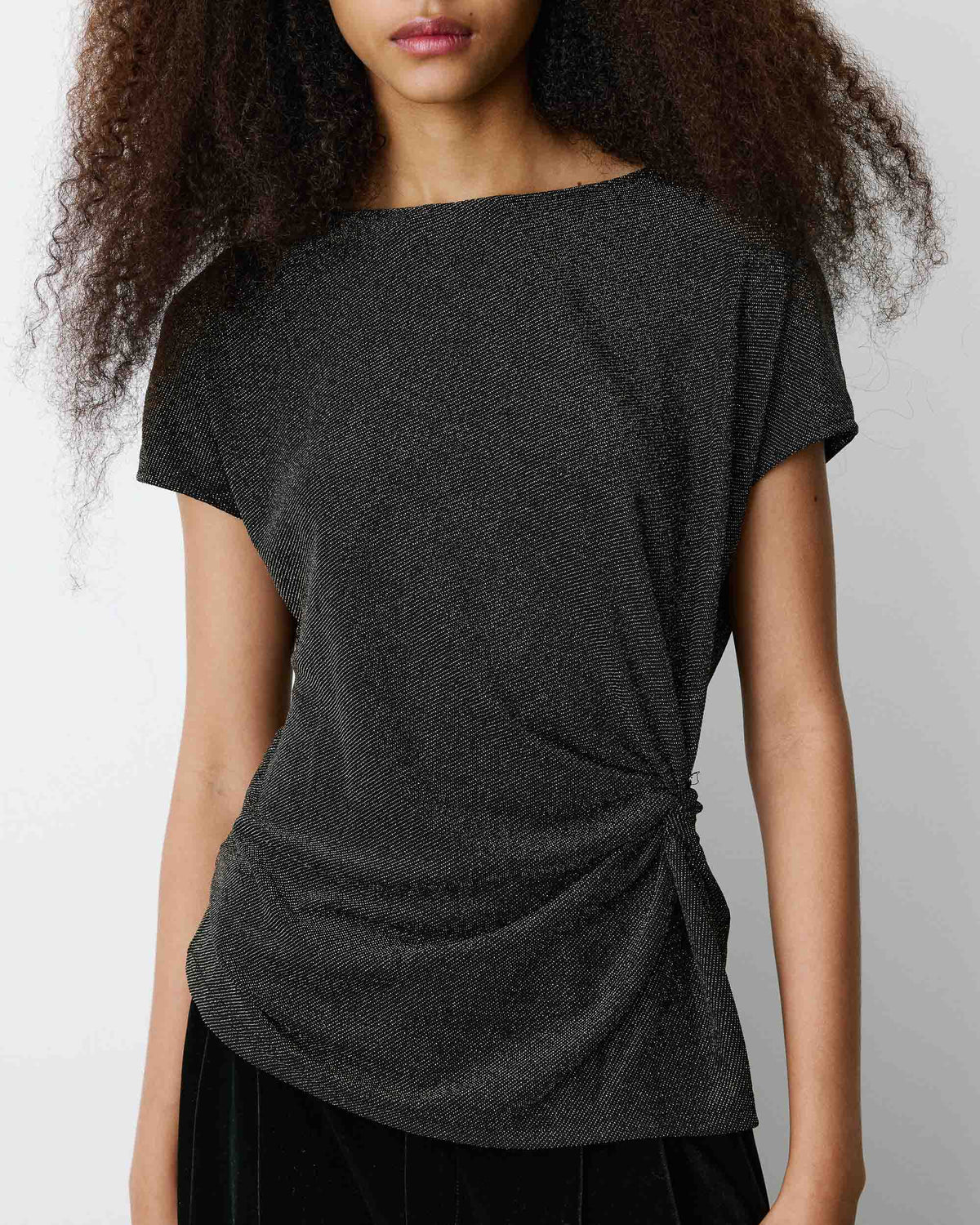 Baly T-Shirt by Grace & Mila in Gold