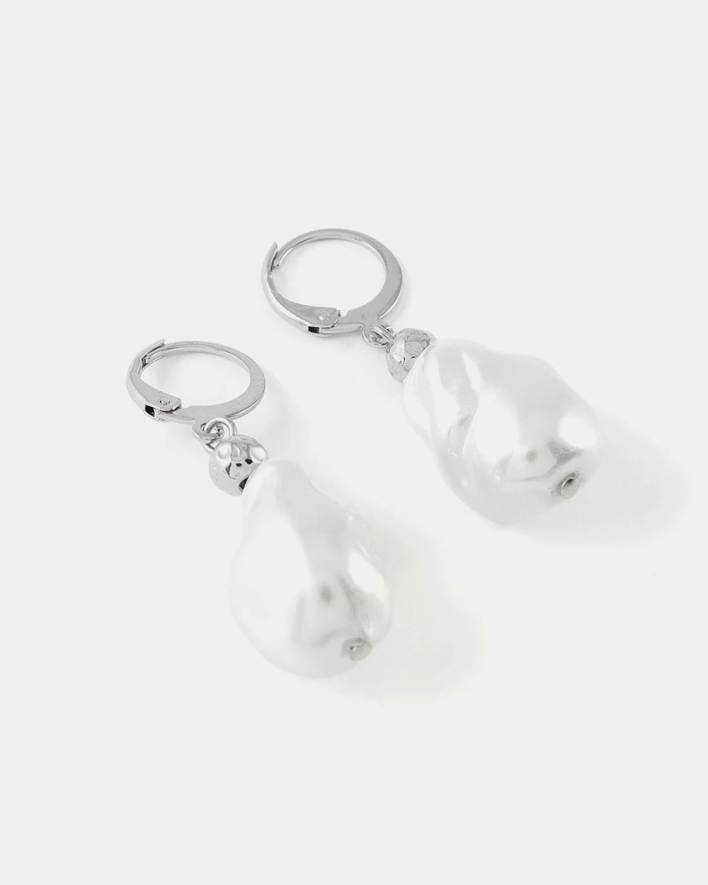 Myrte Earring by Anne-Marie Chagnon in Silvery