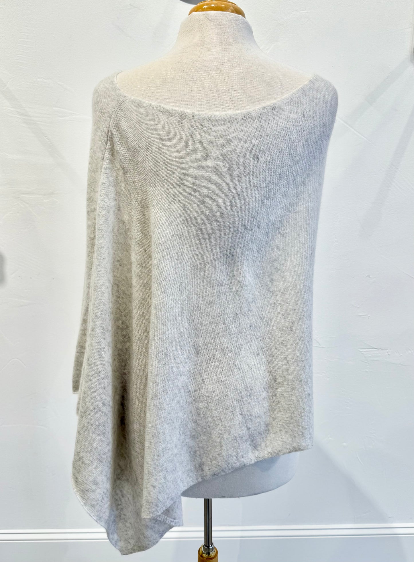 Topper by InCashmere in Silver Heather