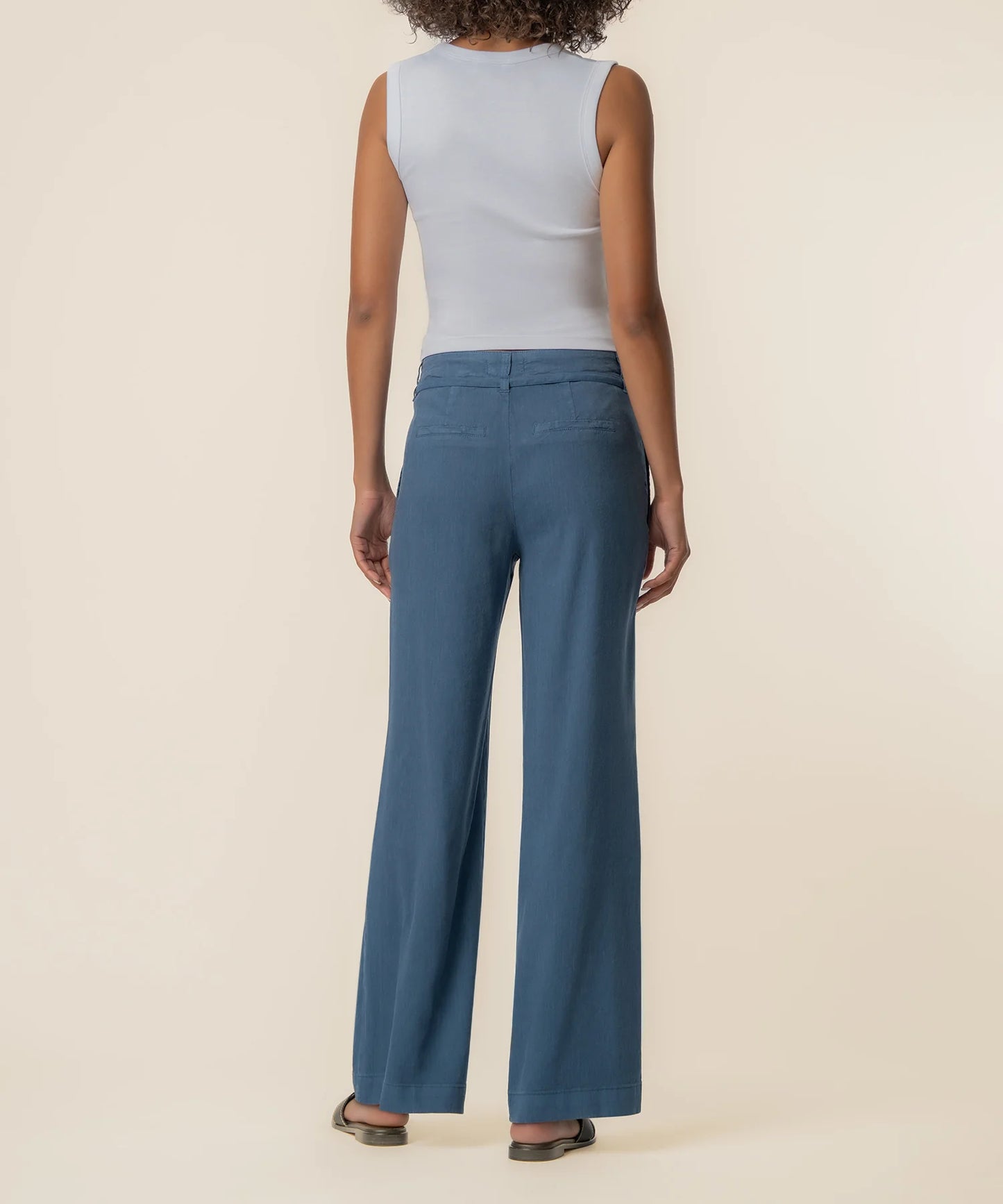 Meg Linen Wide Leg Pant with Seam Pocket by Kut from the Kloth in Coastal Blue