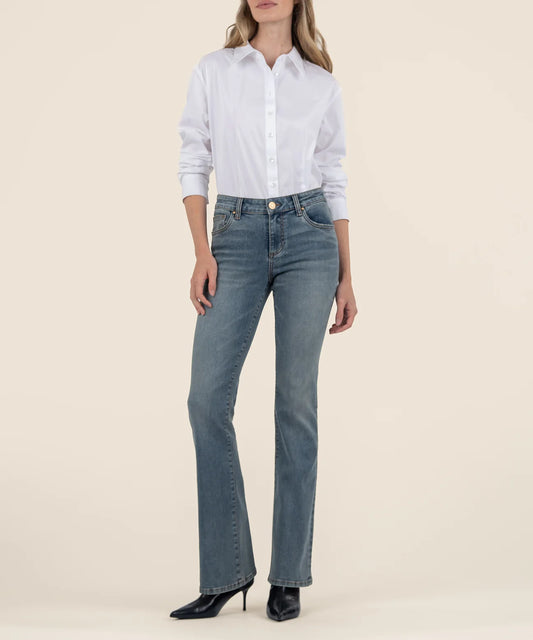 Natalie Mid Rise Flare Pants by Kut from the Kloth in Worthy Wash