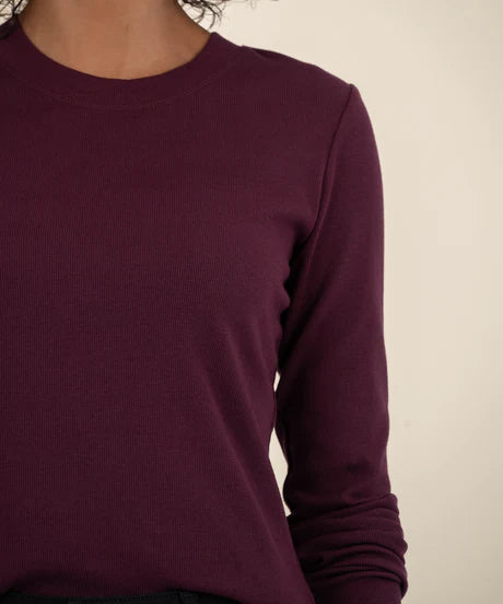 Noelie Scoop Neck Long Sleeve Knit Tee by Kut from the Kloth in Berry