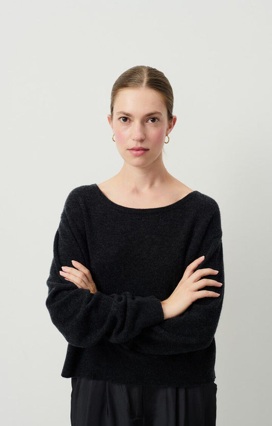 Raxow Sweater by American Vintage in Charbon