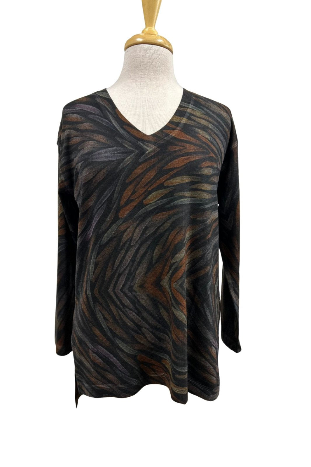 Printed Arrows Hacci V-Neck Top by Nally & Millie