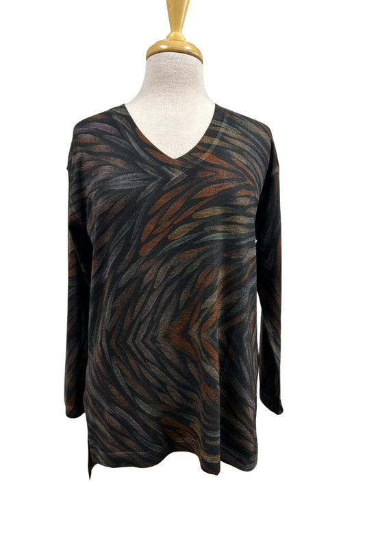 Printed Arrows Hacci V-Neck Top by Nally & Millie