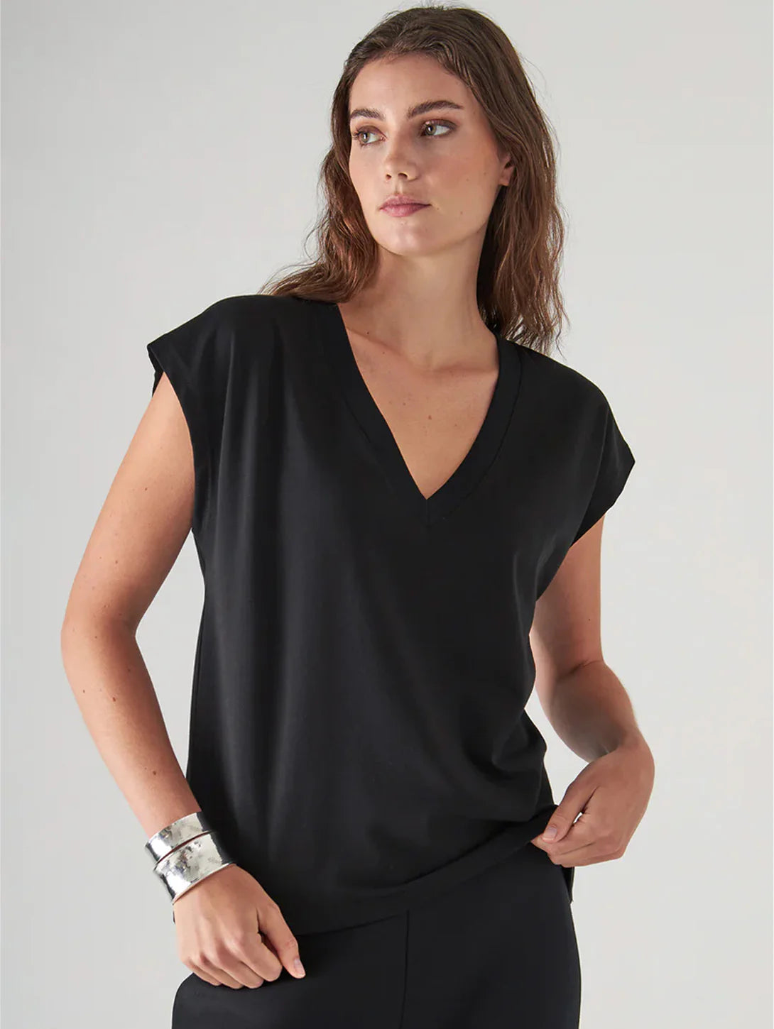 Short Sleeve Iconic V-Neck Dolman Tee by Patrick Assaraf in Black