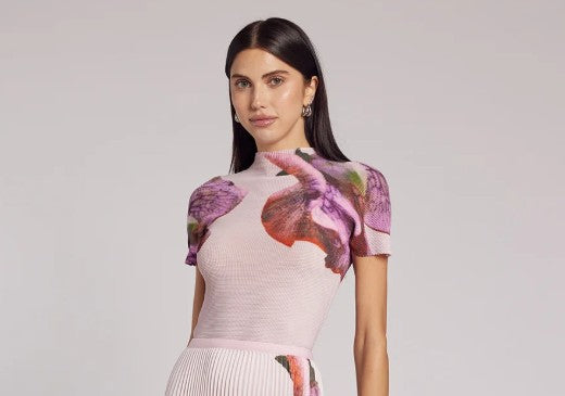 Agata Coral 3D Honeycomb Short Sleeve Texture Top by Wild Cosmos in Petal Pink