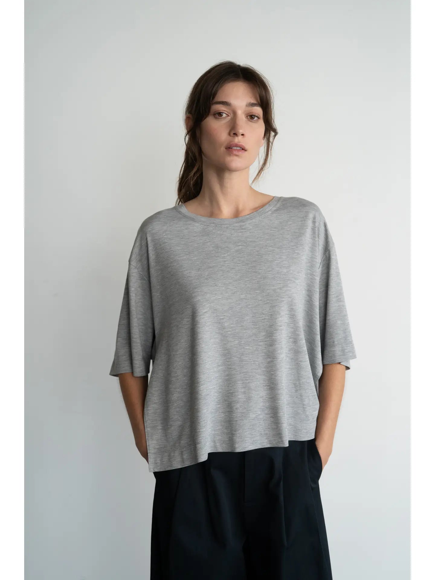 Relaxed Modern Hem Top by elle grey in Heather Grey