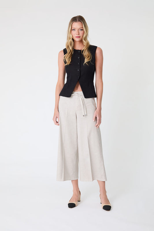 Jasmine Gaucho Length Pant by Level 99 in Pampas